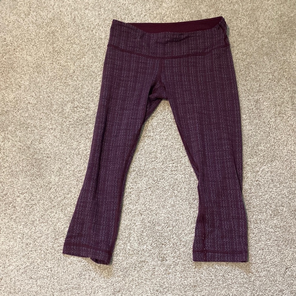 Lululemon Capri leggings!! Size 6